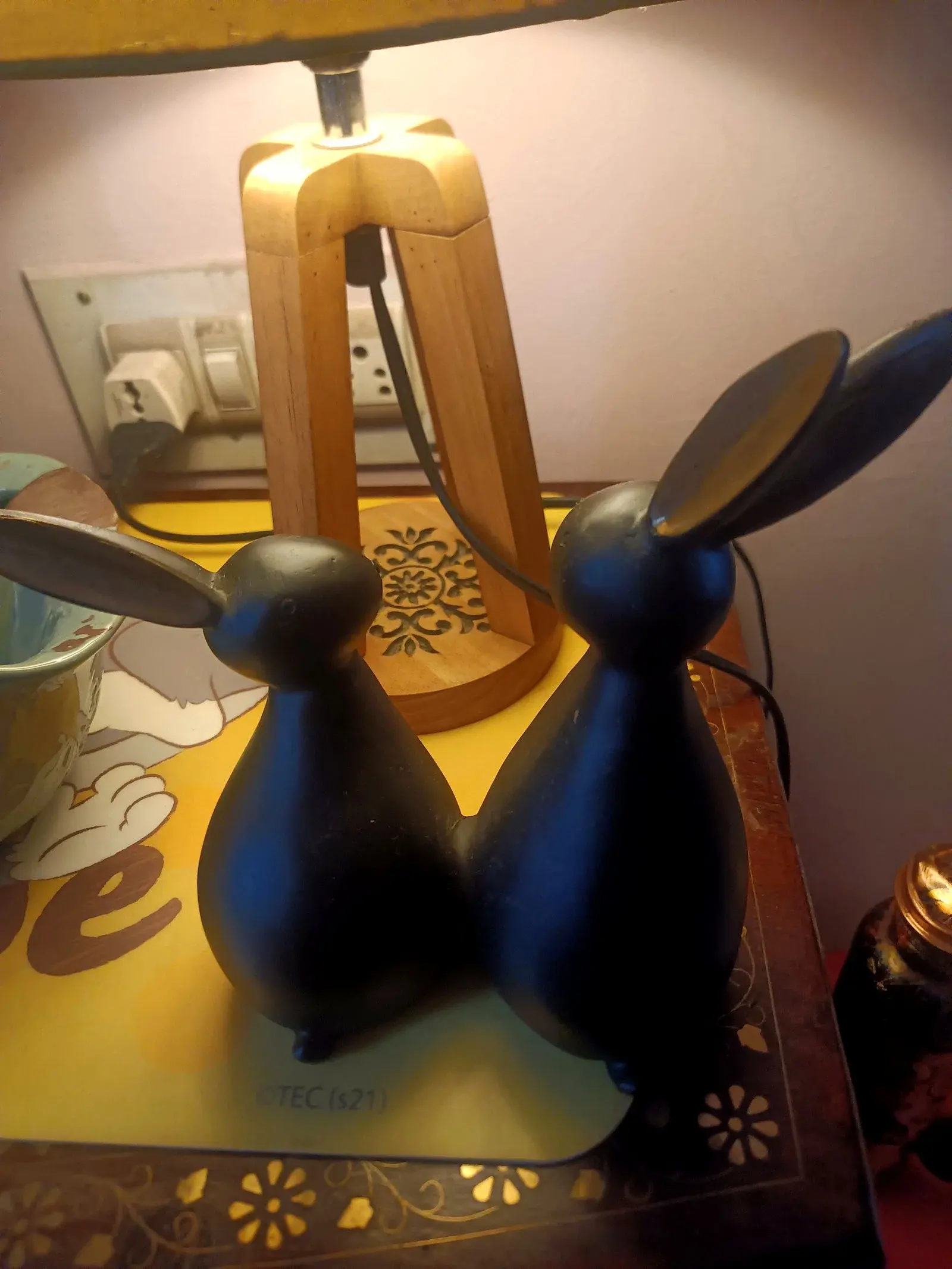 Resin Bunny Rabbit Decor Set thumbnail 3