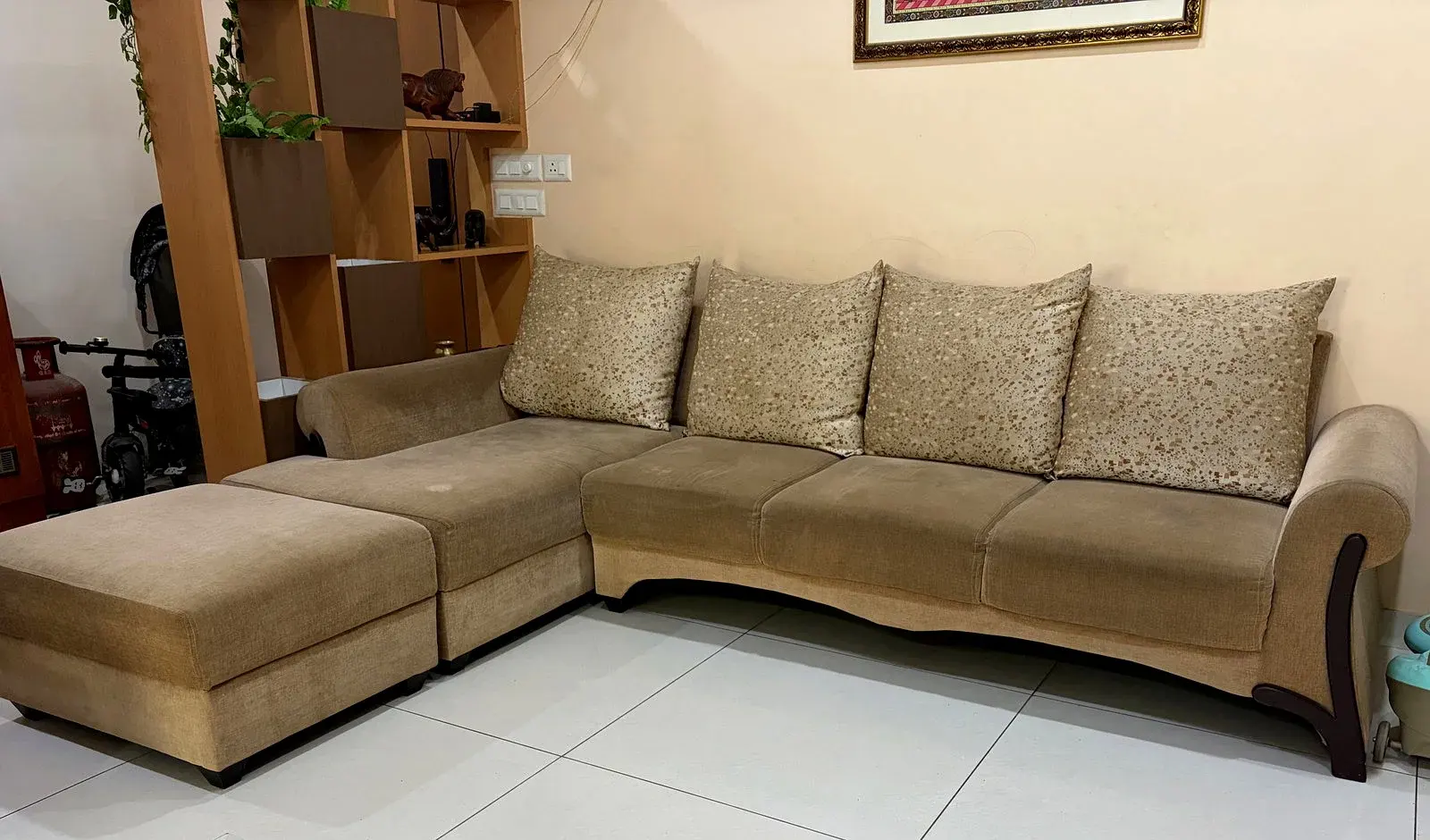 5 Seater L-Shaped Sofa thumbnail 2