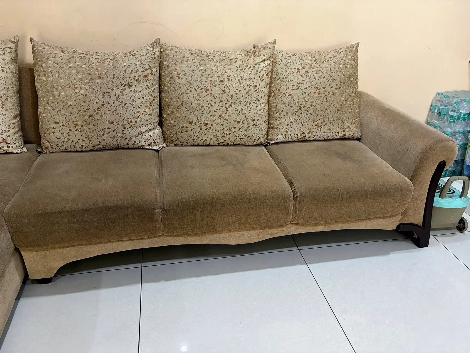 5 Seater L-Shaped Sofa thumbnail 3