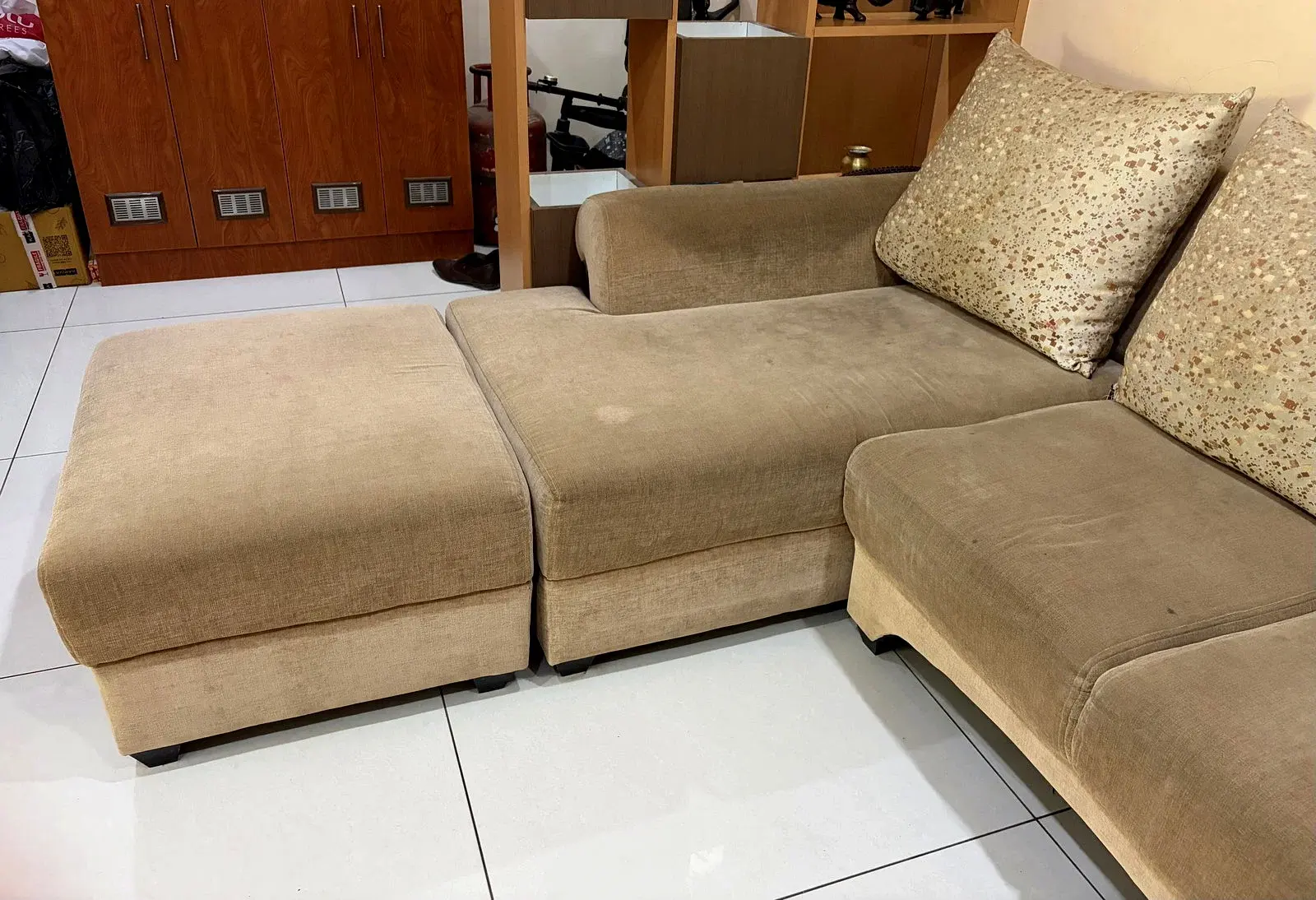 5 Seater L-Shaped Sofa thumbnail 4