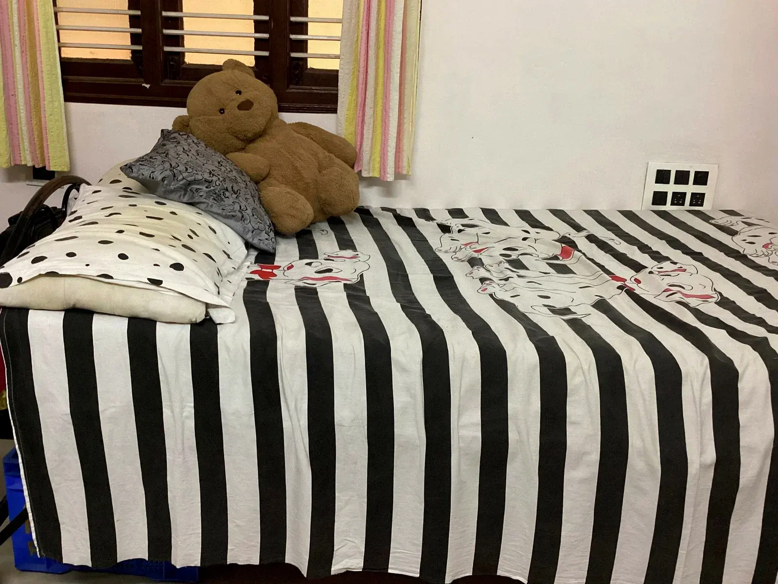 King Size Iron Bed