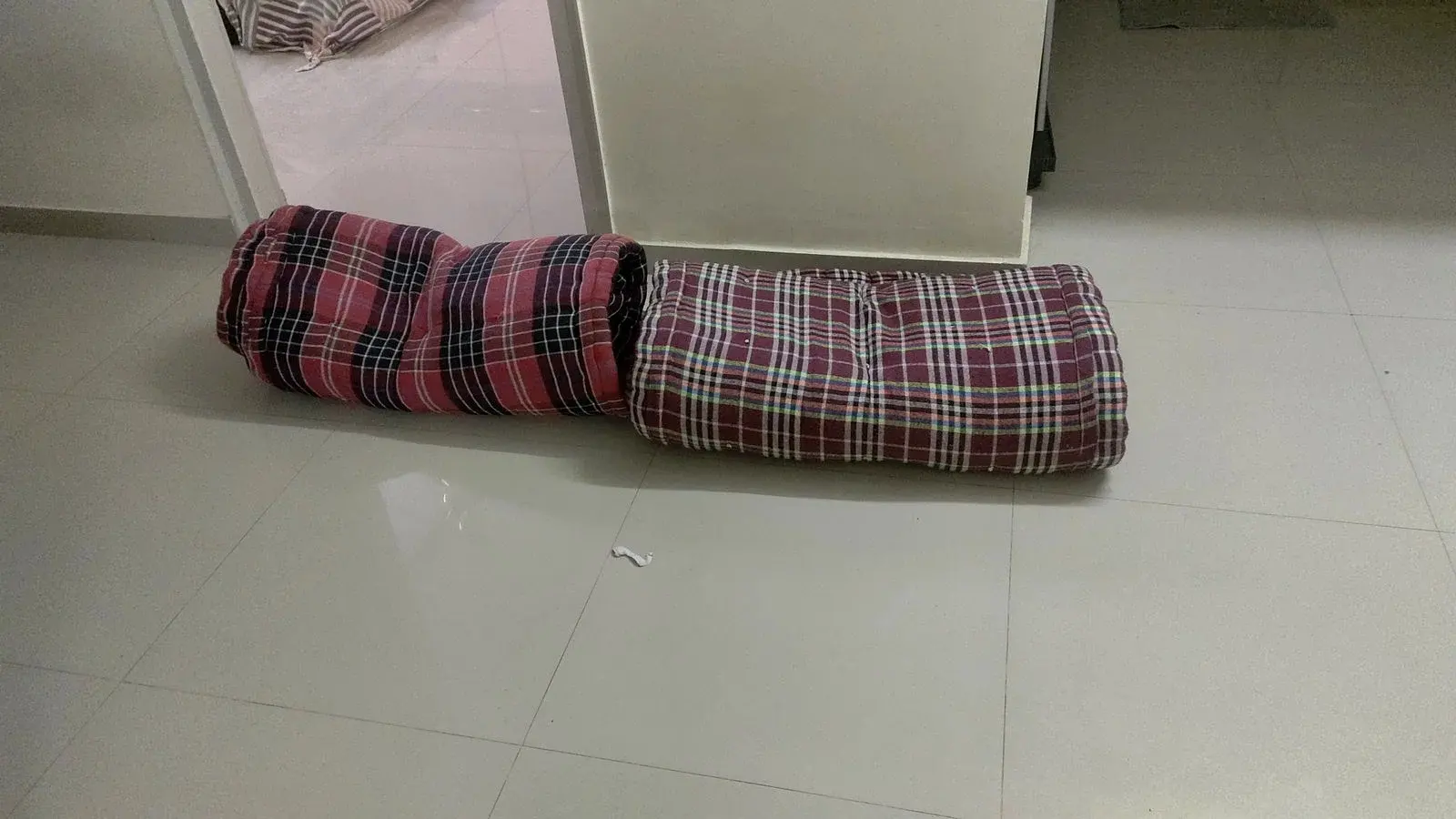 2 Single Hybrid Mattresses thumbnail 2