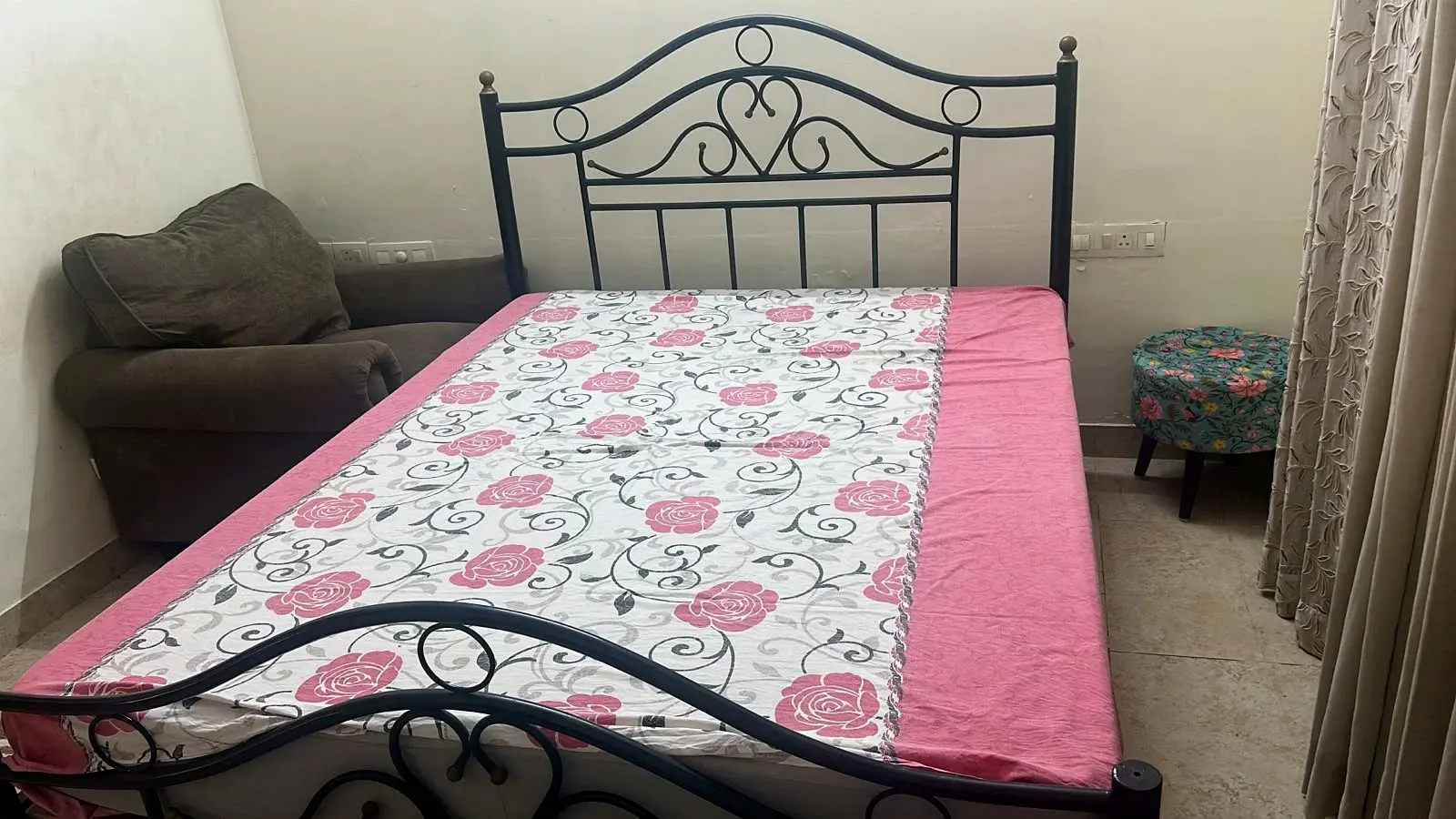 Wrought Iron Queen Size Bed