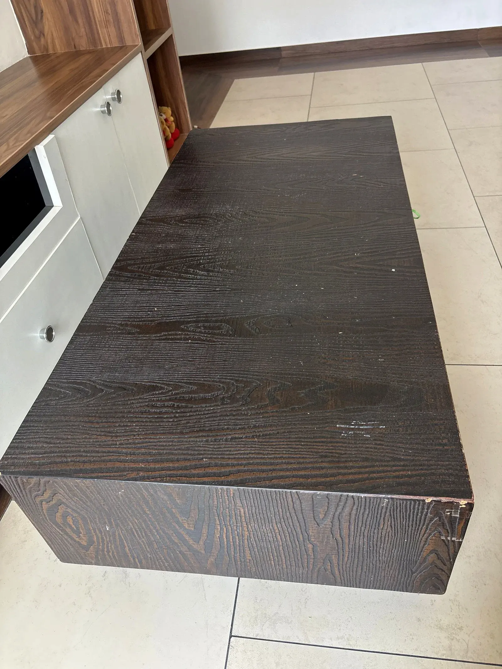 Dark Brown Coffee Table 40x25x10 inches