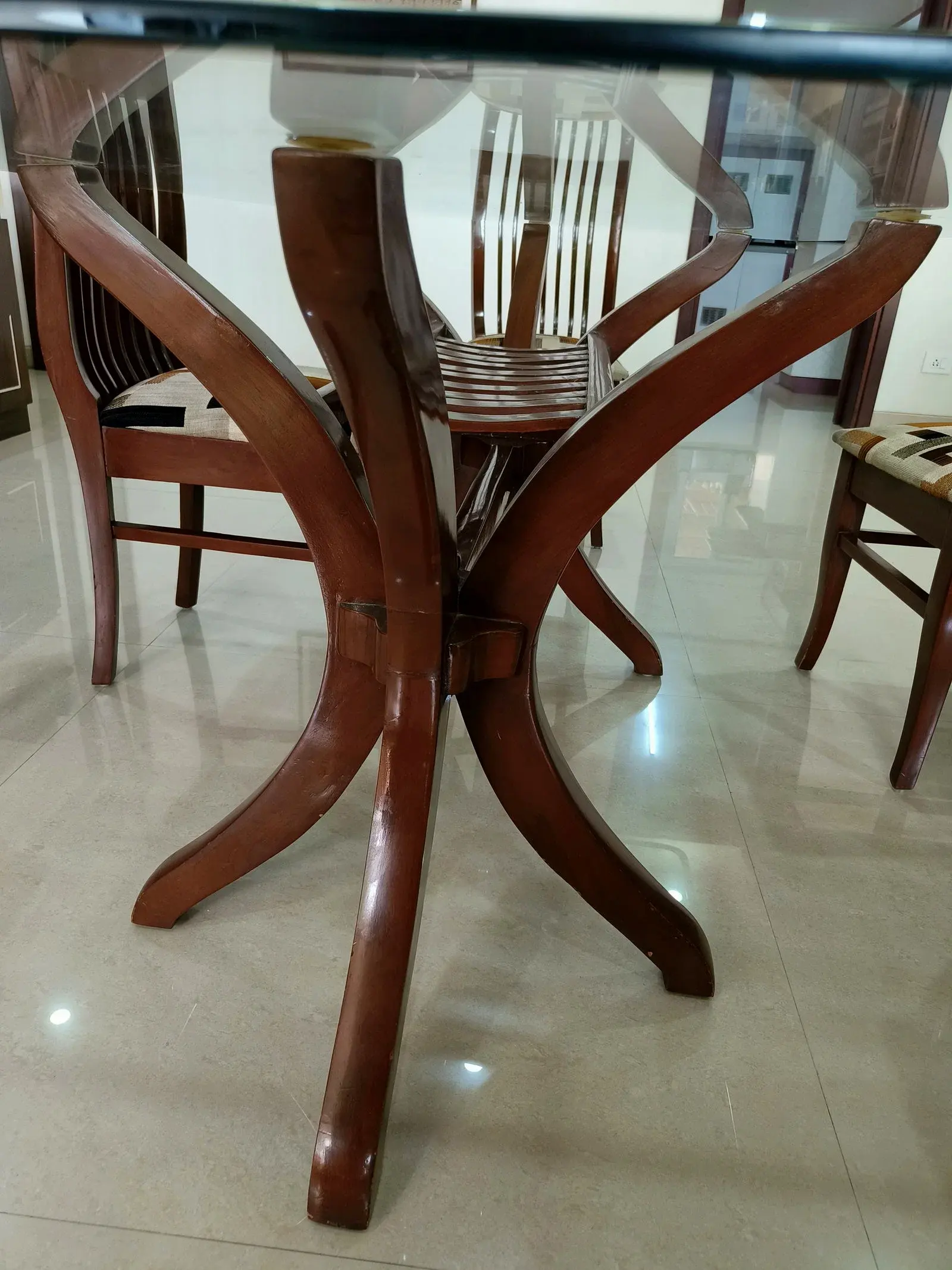 6 Seater Glass Dining Table thumbnail 3