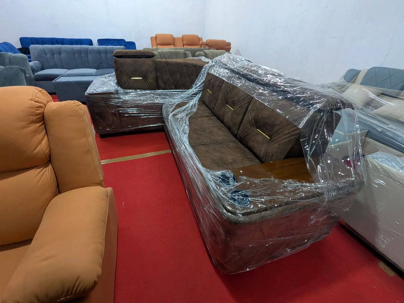6 Seater Sofa S1_sofa Bugatti thumbnail 3