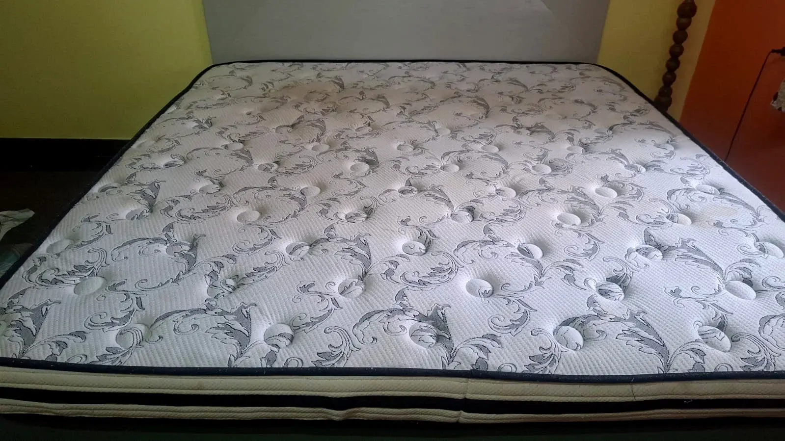 Amoŕe Spring Mattress Custom Size