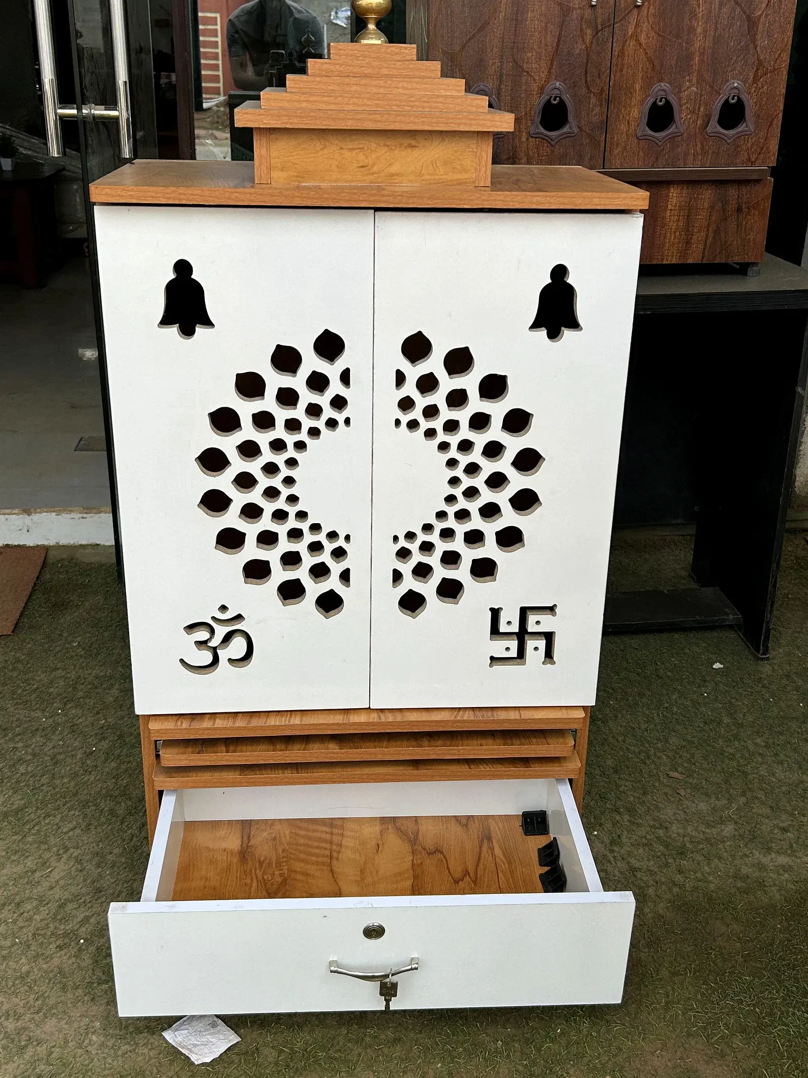 Evershine Furniture Pooja Mandir 24x42 inch thumbnail 2