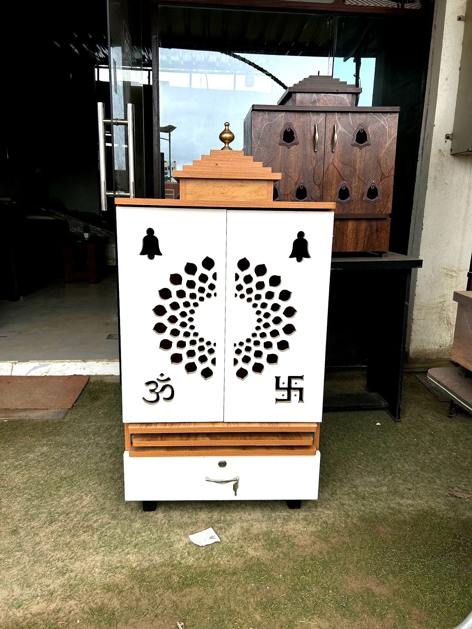 Evershine Furniture Pooja Mandir 24x42 inch thumbnail 4