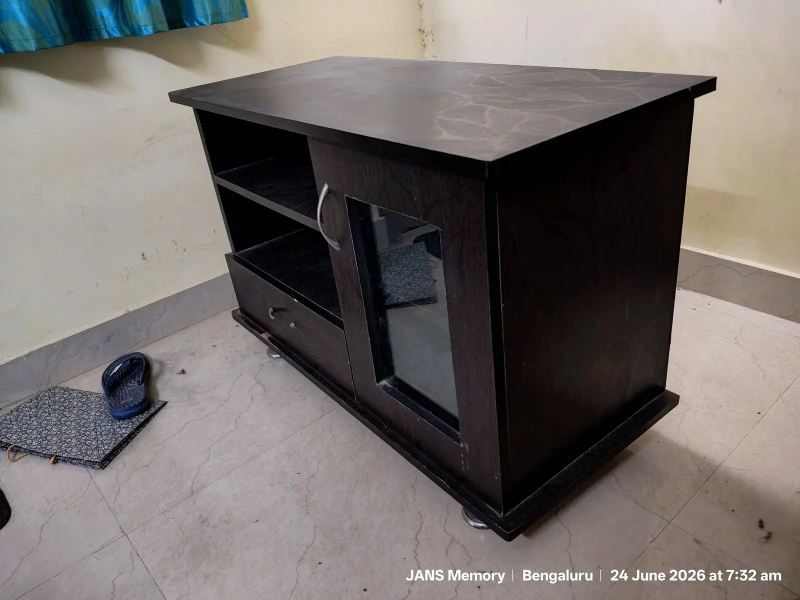 Wooden TV/Display Unit with Glass Door thumbnail 4