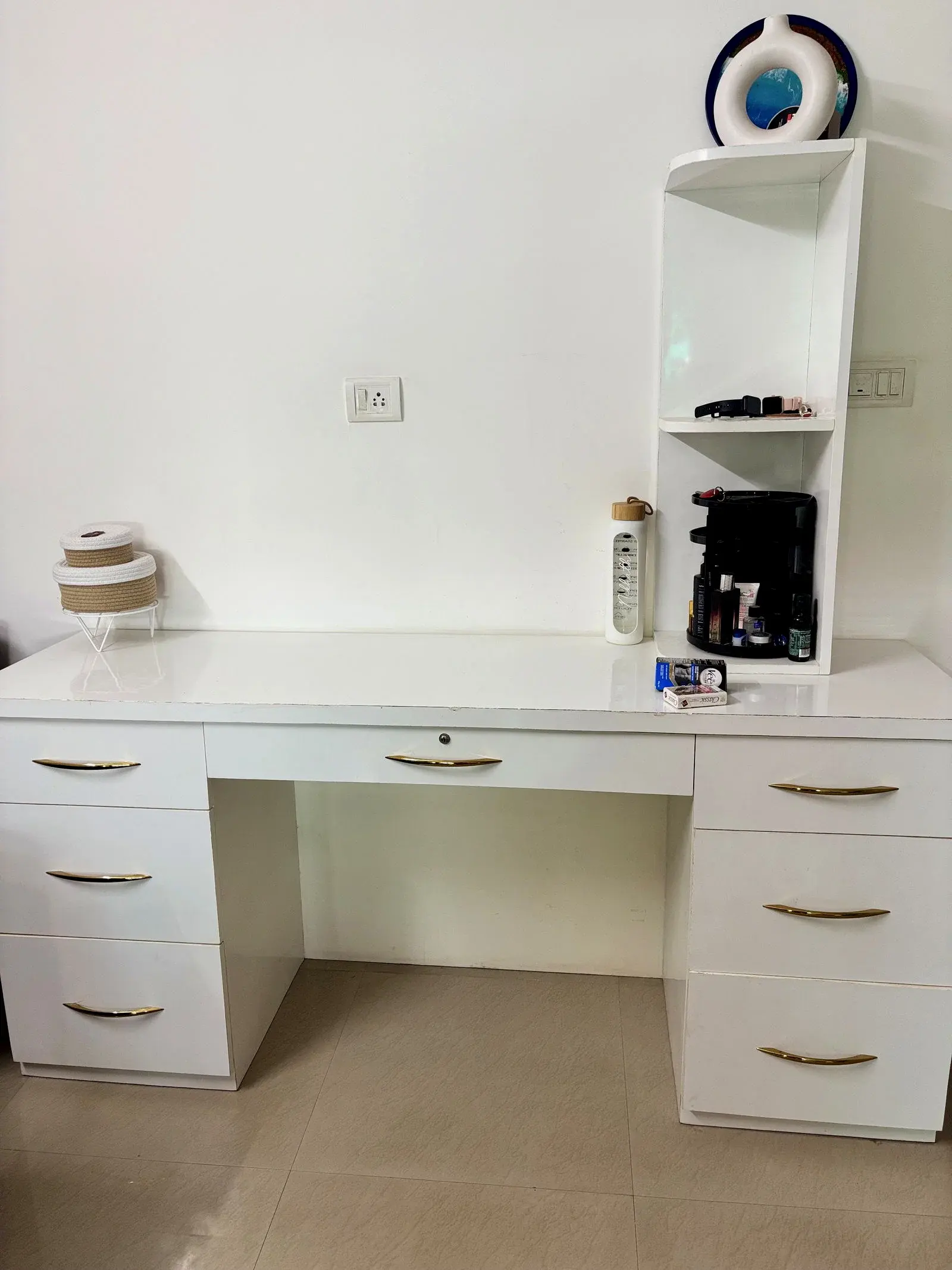 White Dressing Table 6 Drawers
