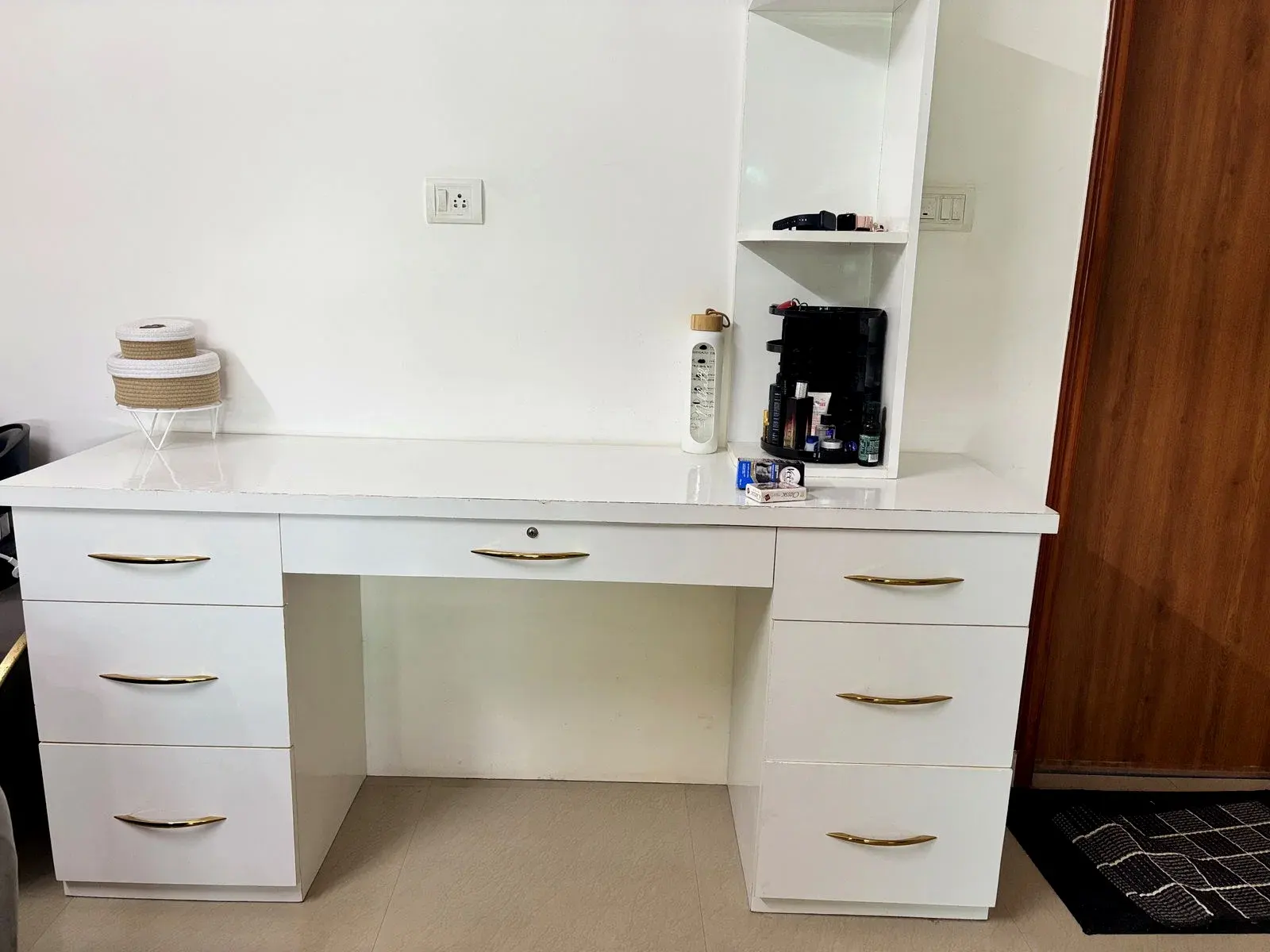White Dressing Table 6 Drawers thumbnail 2