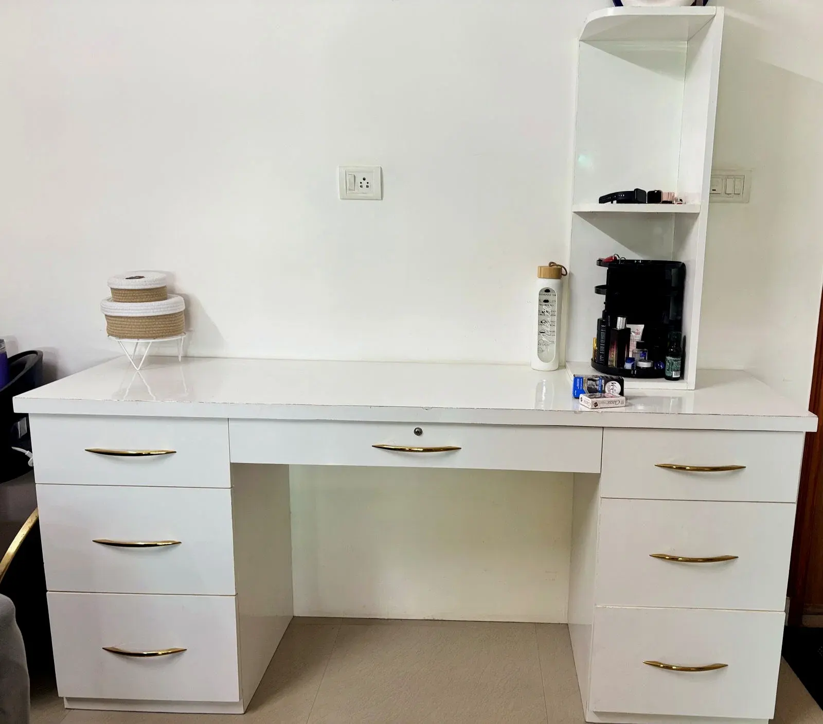 White Dressing Table 6 Drawers thumbnail 3