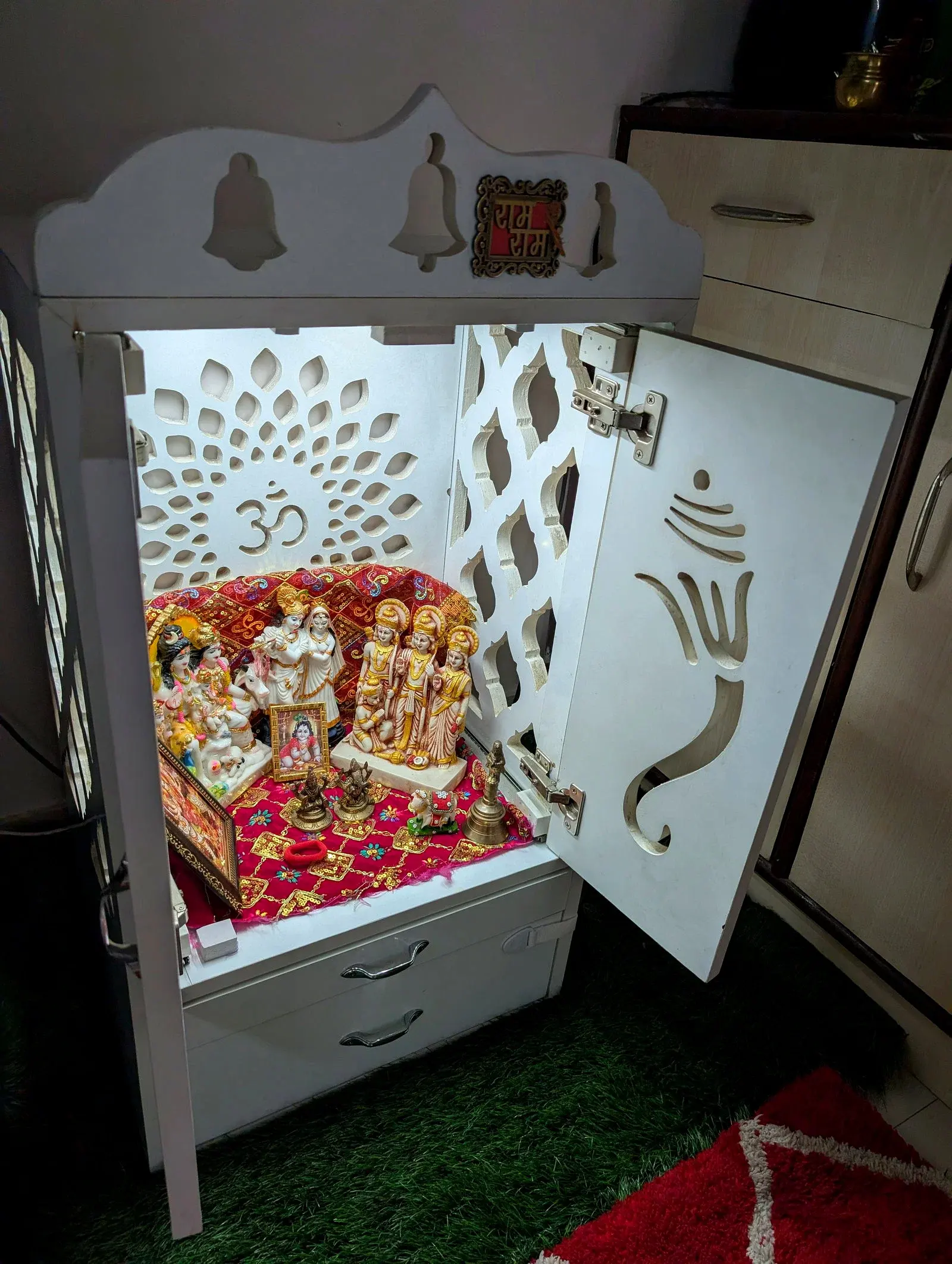 White Wooden Temple 4ft thumbnail 2